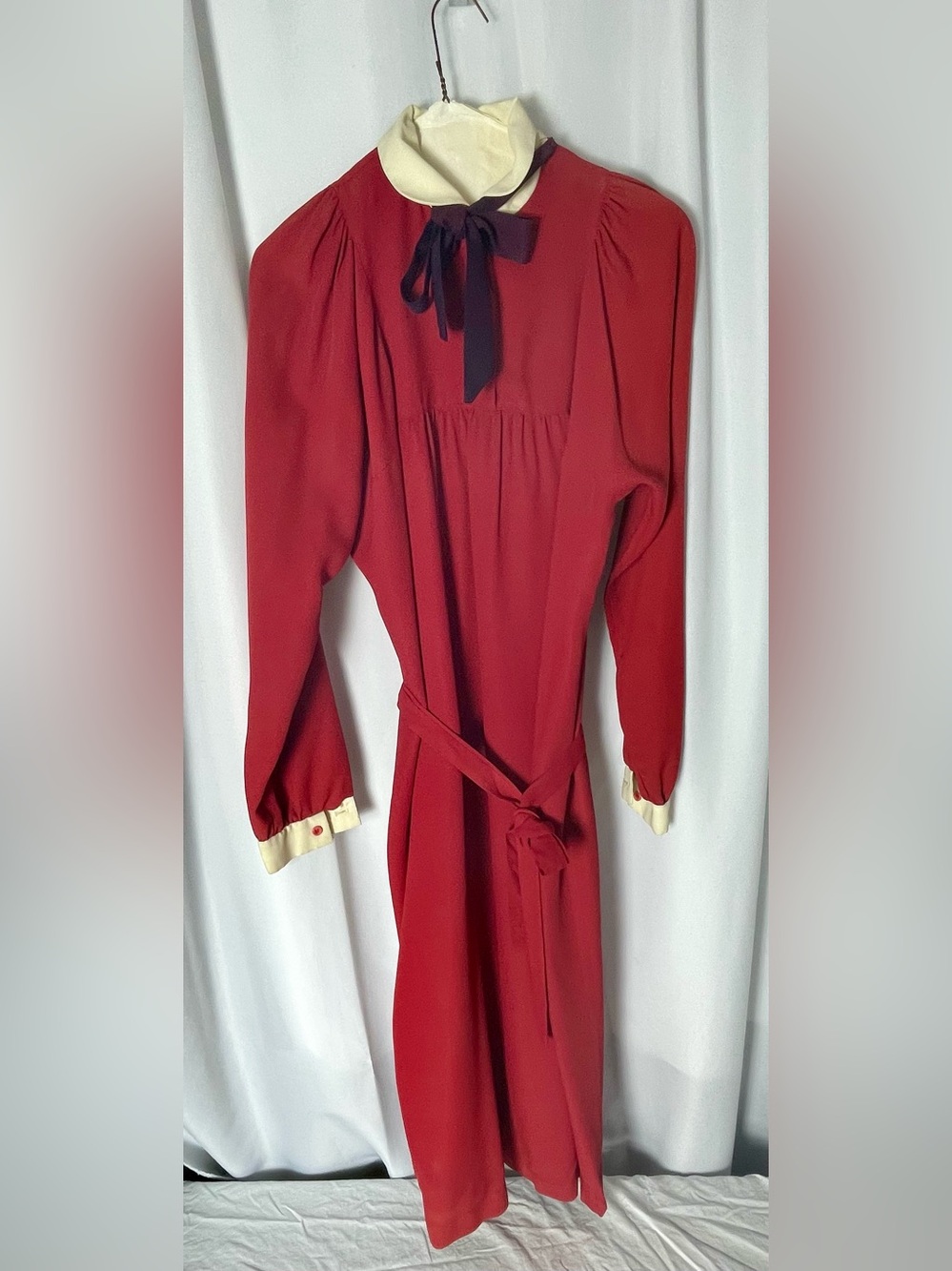 Vintage 1981 Poet’s Chemise - Picture 4 of 6